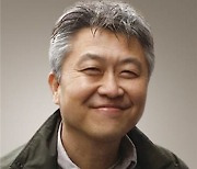 ‘2022 올해의 출판인’ 본상에 김인호 바다출판사 대표