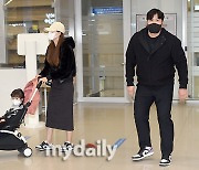 [MD포토] 류현진 '가족들과 함께'