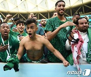 [월드컵]우승후보 꺾은 사우디, 국왕도 국민도 모두 '미쳤다'