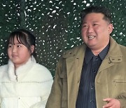 국정원, 김정은 동행 딸 둘째 주애로 특정한 결정적 이유..'덩치' 때문?