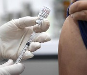 백신 전문가들 "2가 백신 효과 충분...이상 반응 우려 크지 않다"