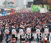Korea’s supply chain faces new disruption as truckers threaten to strike
