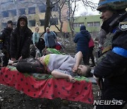 러시아군의 산모병동 포격에 갓난애 사망…자포리자시 인근