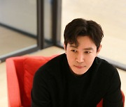 '금수저' 최원영 "육성재, 전역 후 깊어졌어요" [인터뷰②]