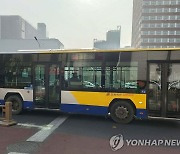 베이징의 텅 빈 버스