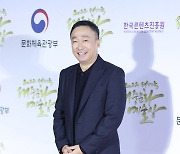 [포토]배우 이성민, '여유있는 미소'