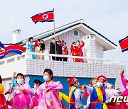 북한 "자유민주주의는 가짜다"… '우리식 사회주의' 선전 나서