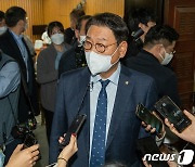 이태원 참사 국조 연기 관련 설명하는 김교흥 의원