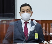 백종욱 국정원 3차장, 정보위원회 전체회의 출석