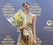 케이플러스 소속모델 하나령, '2022 한국디자이너 패션어워즈' 패션모델상 수상해