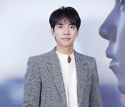 이승기 “후크엔터, 연예활동 전반 매출·정산 공개하라”