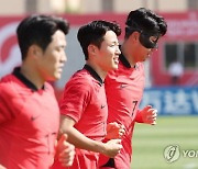 [2022 카타르] '일본 승' 예측한 英 축구 전설 "한국-우루과이전, 무승부"