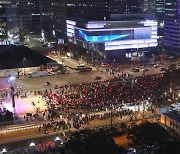 [영상] 광장에 2만6천명 모였다…“직접 나와서 응원하니 가슴 벅차”