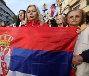 세르비아·코소보 '차량 번호판 갈등' 봉합… 무력 충돌 피했다