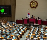미성년 자녀의 ‘빚 대물림’ 방지…민법 개정안, 본회의 통과