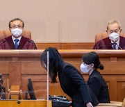 헌재 “지방의원 후원회 금지한 정치자금법 개정해야”… 헌법불합치 결정
