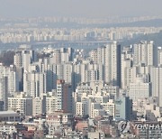 "이사 엄두도 못내요"…아파트값 역대 최대 하락 행진