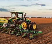 곡물값 뛰니 새 농기계 찾는다 … 세계 1위 '디어' 호실적