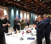 로이터 "러시아-우크라 대표단, UAE서 비공개 협상"