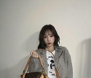 소녀시대 태연, 세련된 겨울 캐주얼룩..."명품백은 거들뿐"