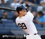 ‘커리, 도와줘’ SF, 저지 영입에 총력..MLB.com “2주 내 행선지 정해질듯”