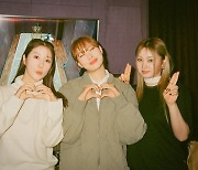 WSG워너비 사파이어 12월 16일 신곡 발표 “권진아는 불참”[공식]