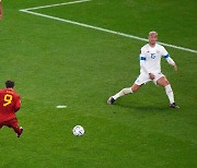 가비, 펠레 이후 64년 만에 월드컵 '최연소' 득점