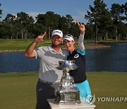 여자 골프 세계 1위 코다의 캐디, LPGA 챔피언과 결혼