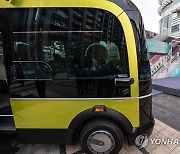 청계천 자율버스 운행 선포식에서 환영사 하는 오세훈 서울시장