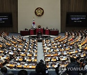 '이태원 참사 특위' 국정조사 계획서 제안설명 하는 우상호 위원장