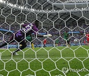 [월드컵] '카메룬 태생 엠볼로 결승골' 스위스, 카메룬 1-0 제압(종합)