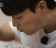 윤두준, 또 입터졌다…'맛있는 녀석들'도 탐낼 먹성('배틀트립2')