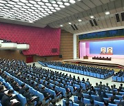 북한, 김정은 기념강의 연구토론회 개최…"승리의 전진 가속화"