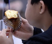 “오늘 급식은 빵과 우유” 학교 비정규직 파업에 곳곳 급식 차질