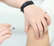 ‘한번 맞으면 모든 독감 예방’…새 mRNA 백신 효과 입증