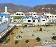 북한 함경남도 농촌에 건설된 주택