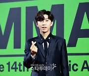 [포토] ‘올해의 앨범상’ 임영웅, ‘MMA2022’ 5관왕