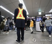 '교통대란' 본격 시작되나.. 화물차 이어 지하철·철도 이번주 파업