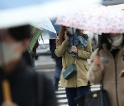 [내일날씨] 가나전 응원할 때 옷차림 주의… 전국 비 내리고 강풍