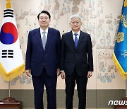 주일 대사의 '셔틀외교' 재개 언급…한일관계 연내 '급진전' 가능성도