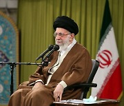 이란 최고지도자 하메네이 조카, 정권 비판 뒤 당국에 체포돼