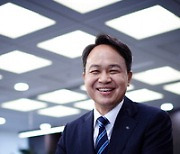 신한은행, 금융권 첫 메타버스 금융플랫폼 자체 개발