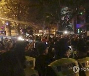 美백악관 "중국에서 평화적 시위 권리 있어"…中 정부 직격