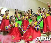 북한 만경대학생소년궁전 어린이들…"예술인 후비들"