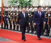 [포토] 몽골 대통령, 베이징 방문