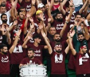 카타르, 월드컵 응원 열기도 돈으로 샀다