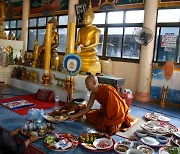 절이 텅 비었어요…태국 불교 사원서 승려 전원 ‘필로폰 양성’ 반응