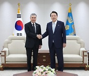 尹대통령, 투르크메니스탄 상원의장 접견…에너지·인프라 협력 논의