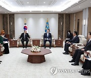 윤석열 대통령, 투르크메니스탄 상원의장 접견