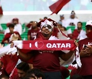 월드컵 개최국 최초 전패 탈락…카타르, 불명예 퇴장